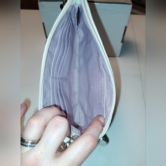 Coach EUC++ 2fer Op Art Signature C Linen Beige Large & Mini Wristlets (W76) - Picture 6 of 15